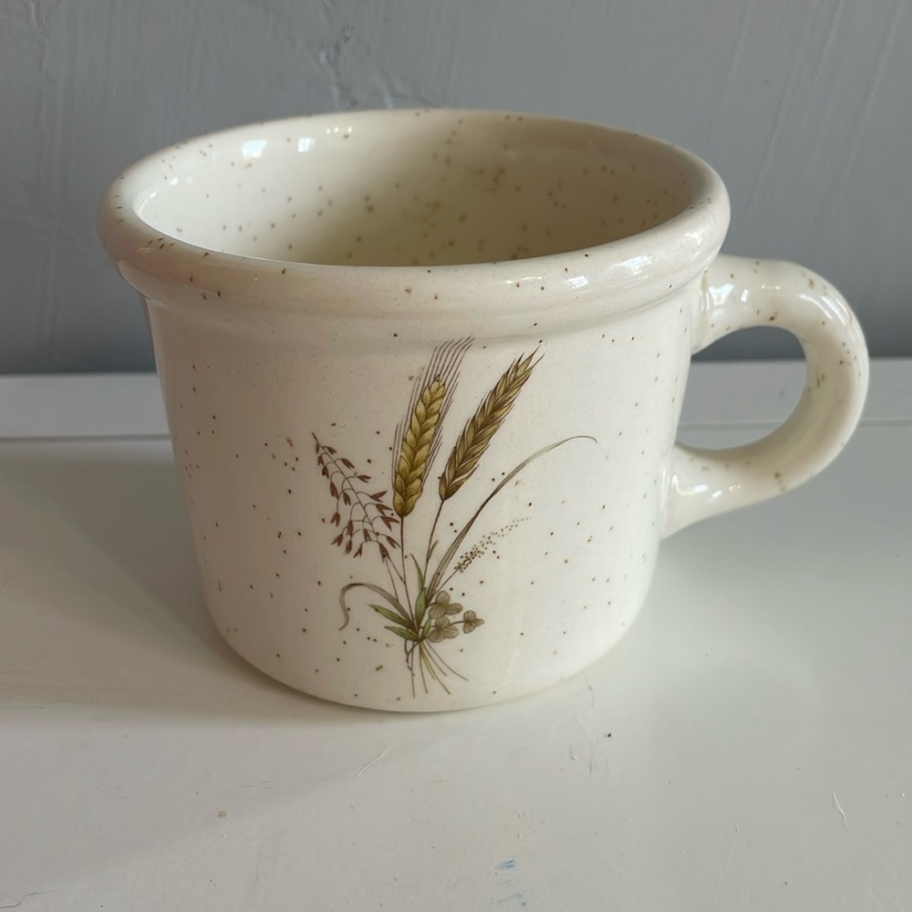 Treasure Craft Vintage Speckled Wheat Pottery Cup EUC